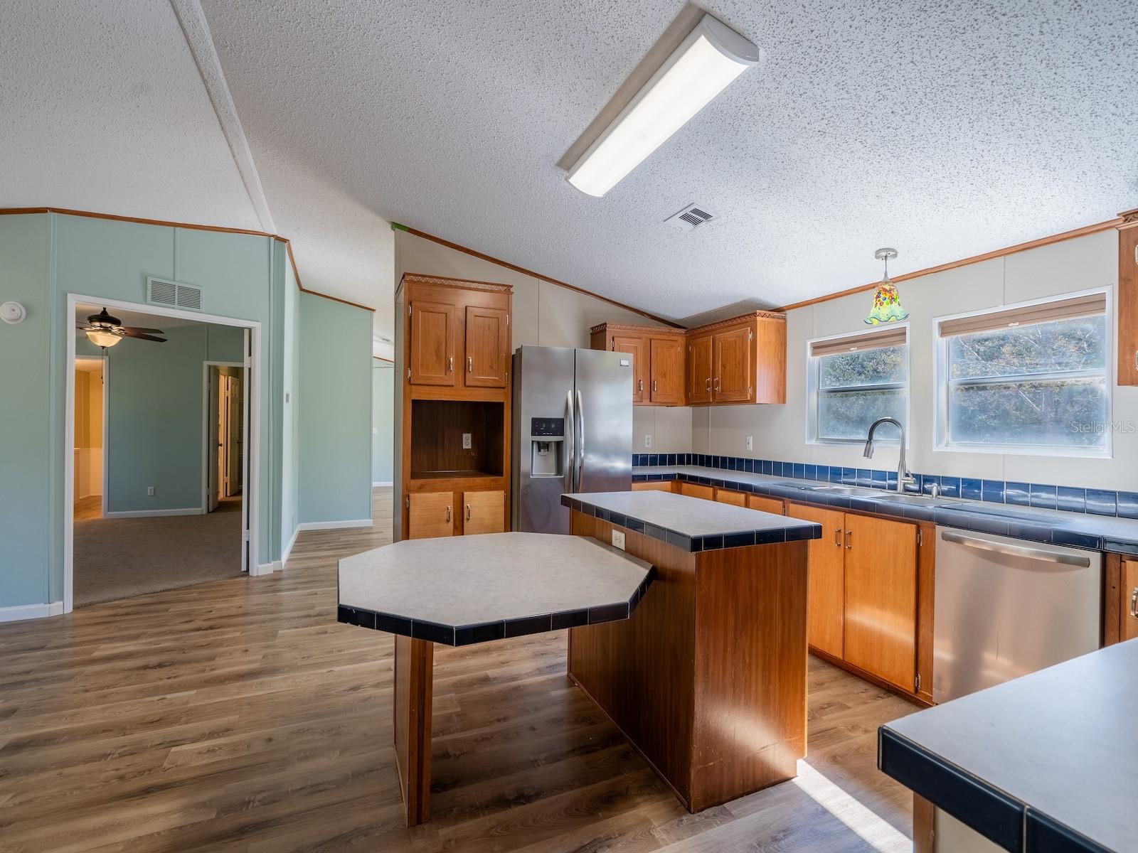 Image 13 of 48 For 15991 236th Lane