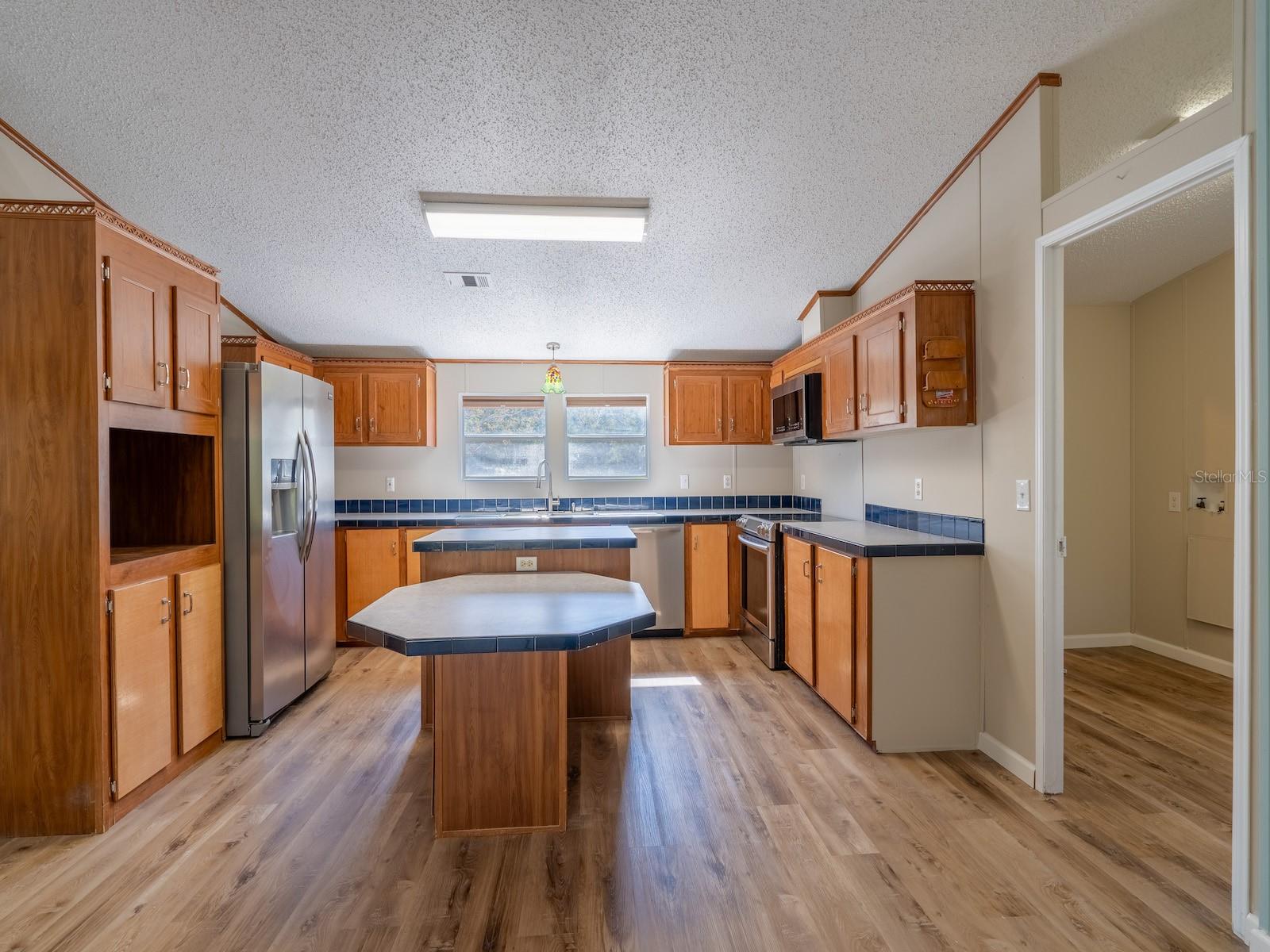 Image 14 of 48 For 15991 236th Lane