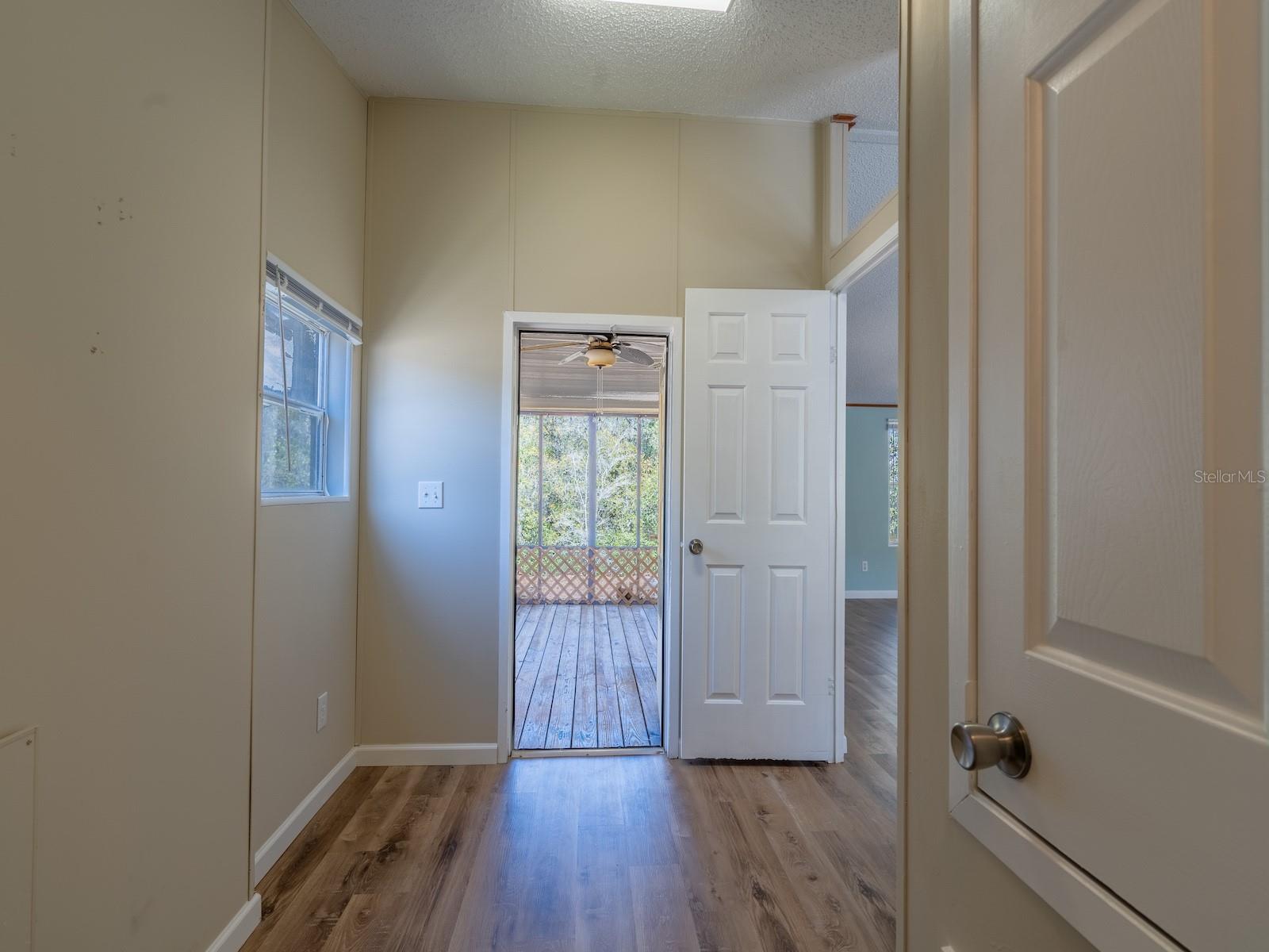 Image 18 of 48 For 15991 236th Lane