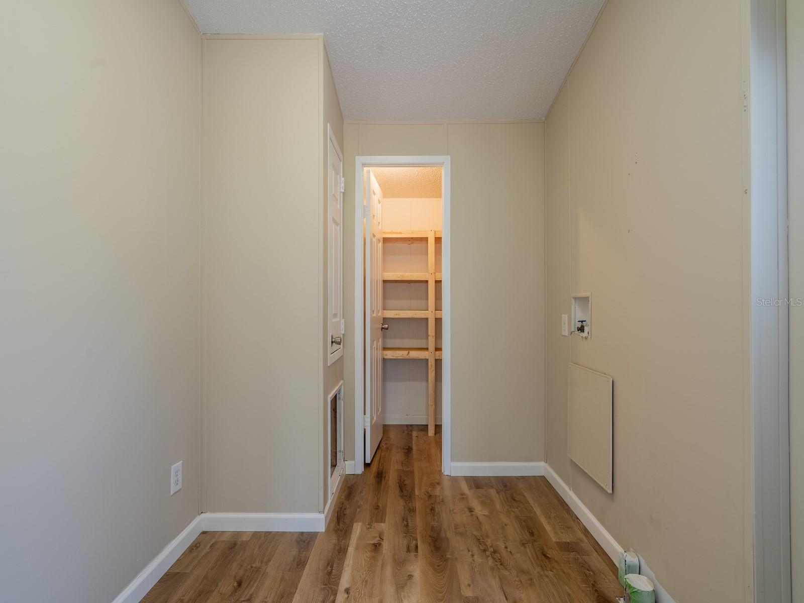 Image 19 of 48 For 15991 236th Lane