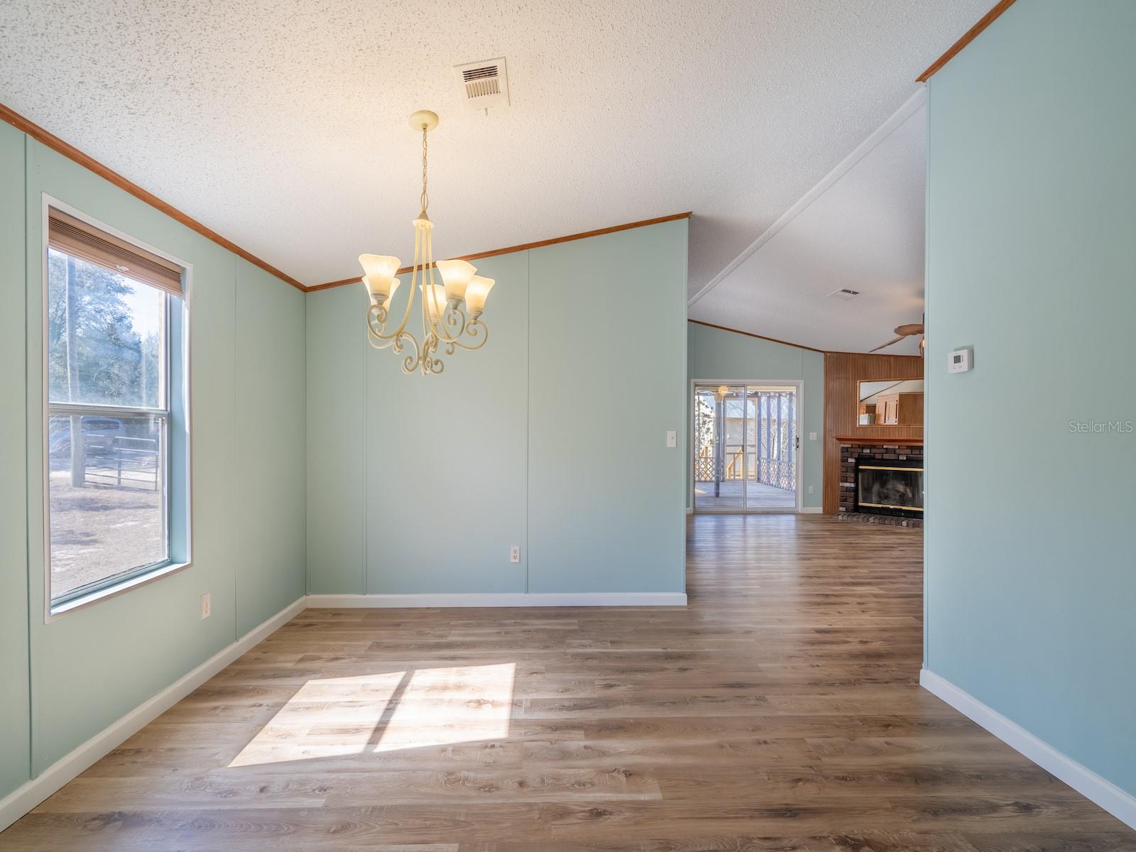 Image 27 of 48 For 15991 236th Lane