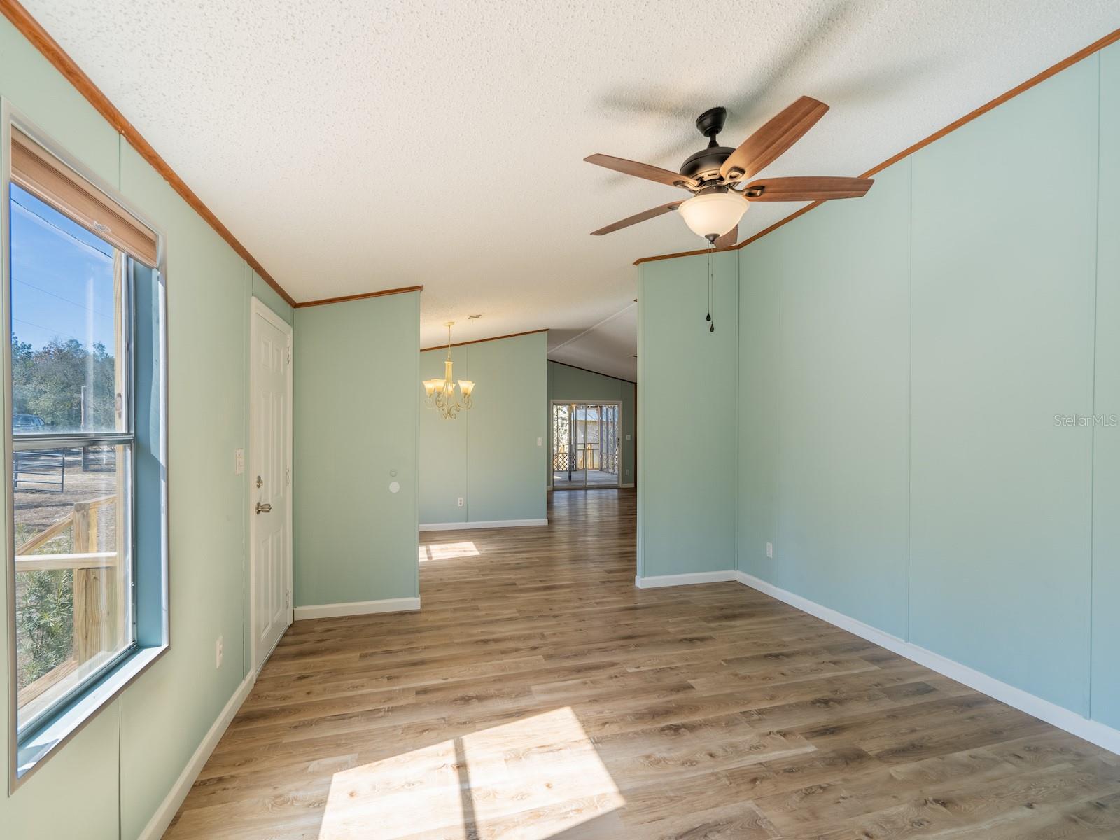 Image 30 of 48 For 15991 236th Lane