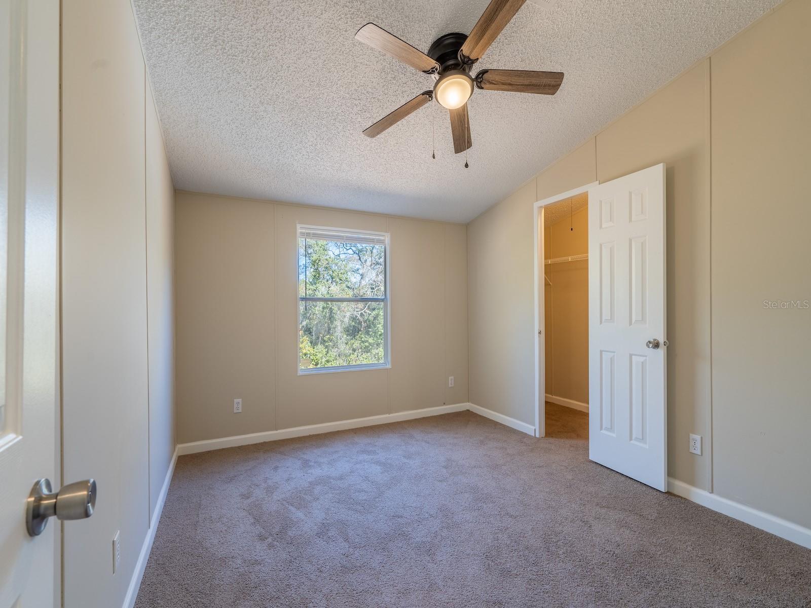 Image 32 of 48 For 15991 236th Lane