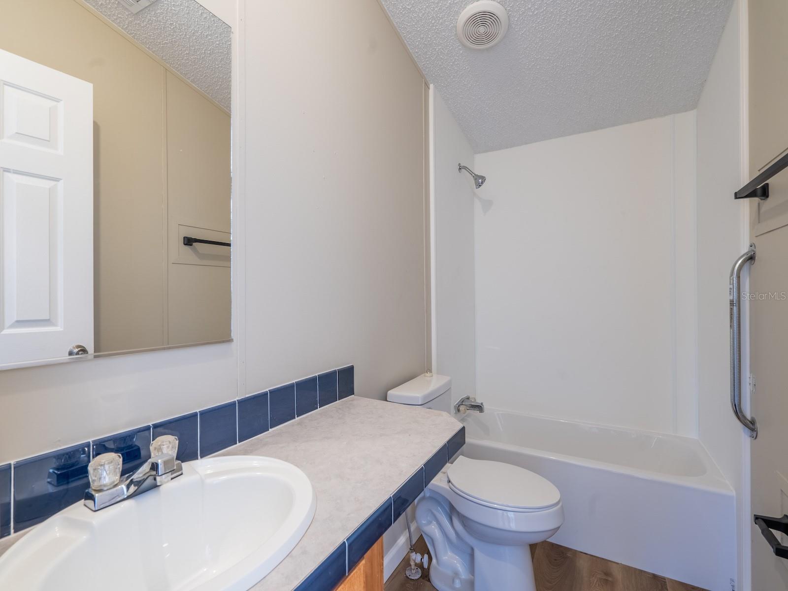 Image 36 of 48 For 15991 236th Lane