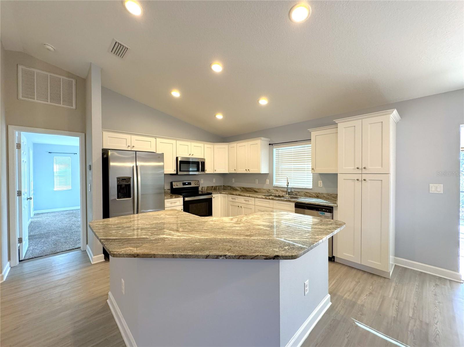 Image 7 of 25 For 3940 Penton Place