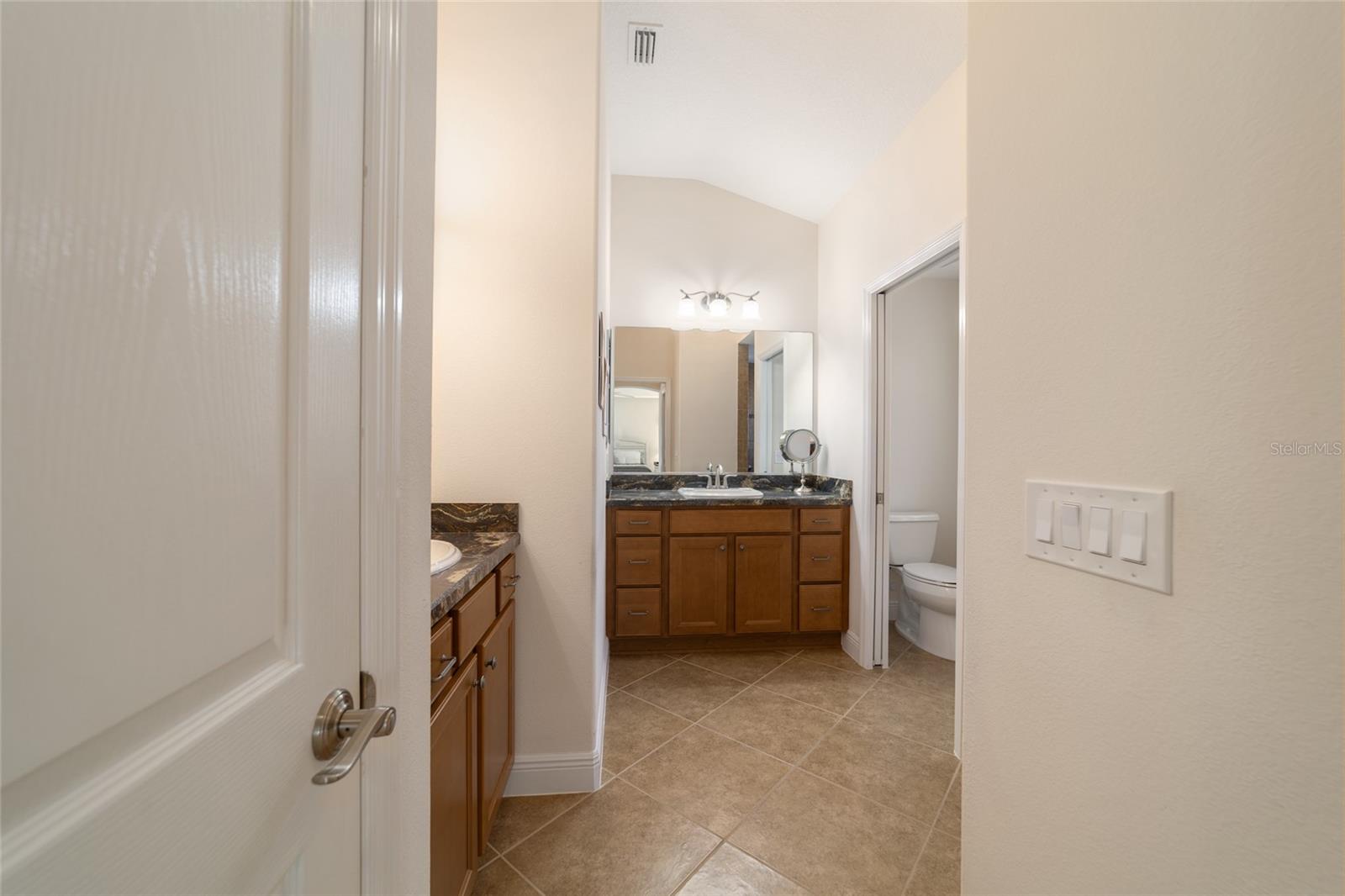 Image 19 of 39 For 2505 Heath Springs Drive