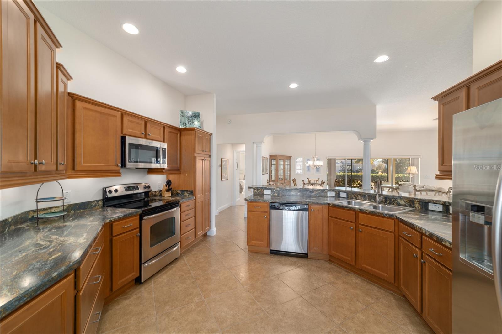 Image 9 of 39 For 2505 Heath Springs Drive