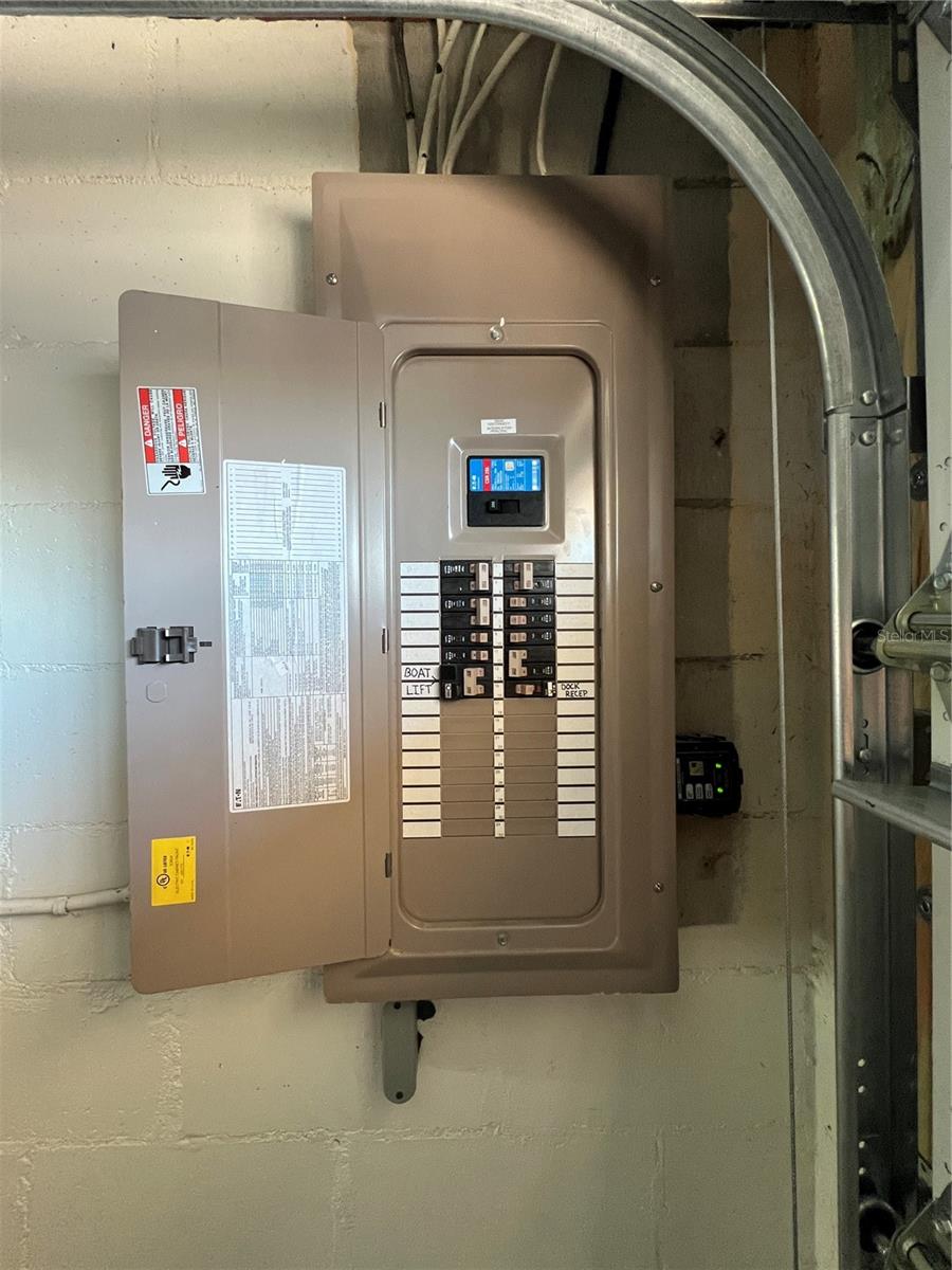 Image 43 of 52 For 2650 Coco Plum Drive