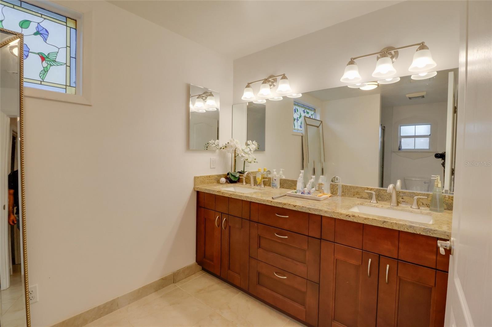 Image 14 of 20 For 3131 25th Avenue