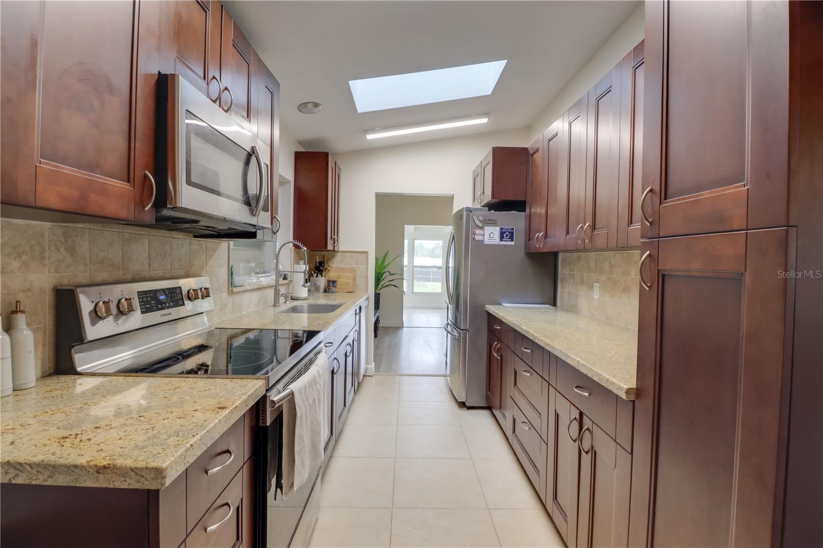 Image 7 of 20 For 3131 25th Avenue