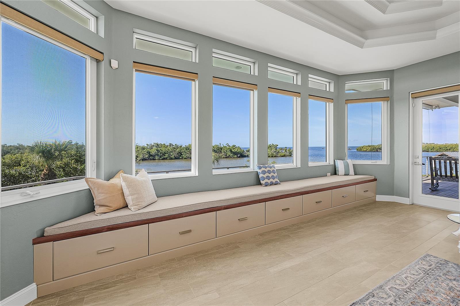 Image 13 of 91 For 24057 Treasure Island Boulevard