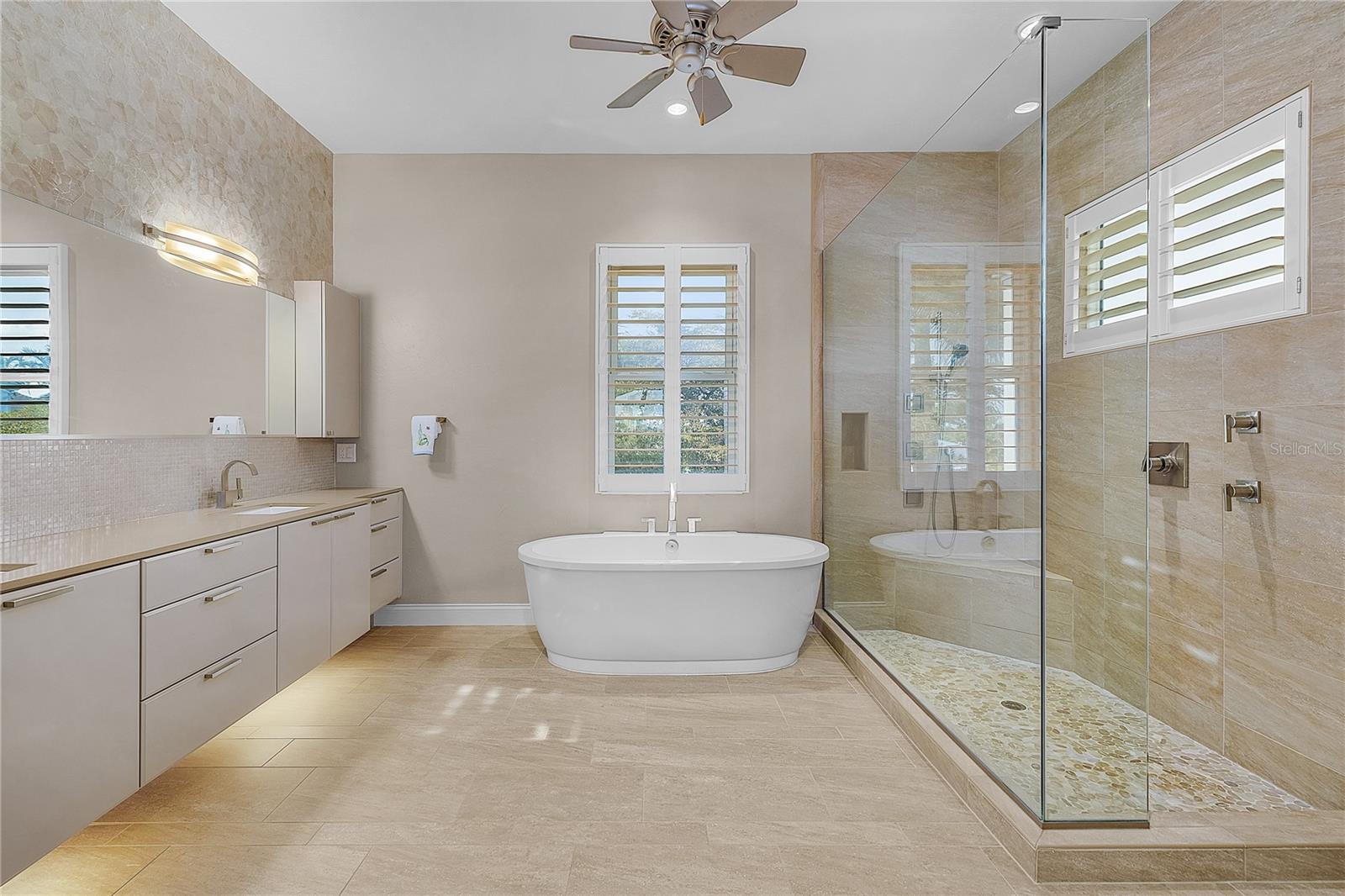 Image 31 of 91 For 24057 Treasure Island Boulevard