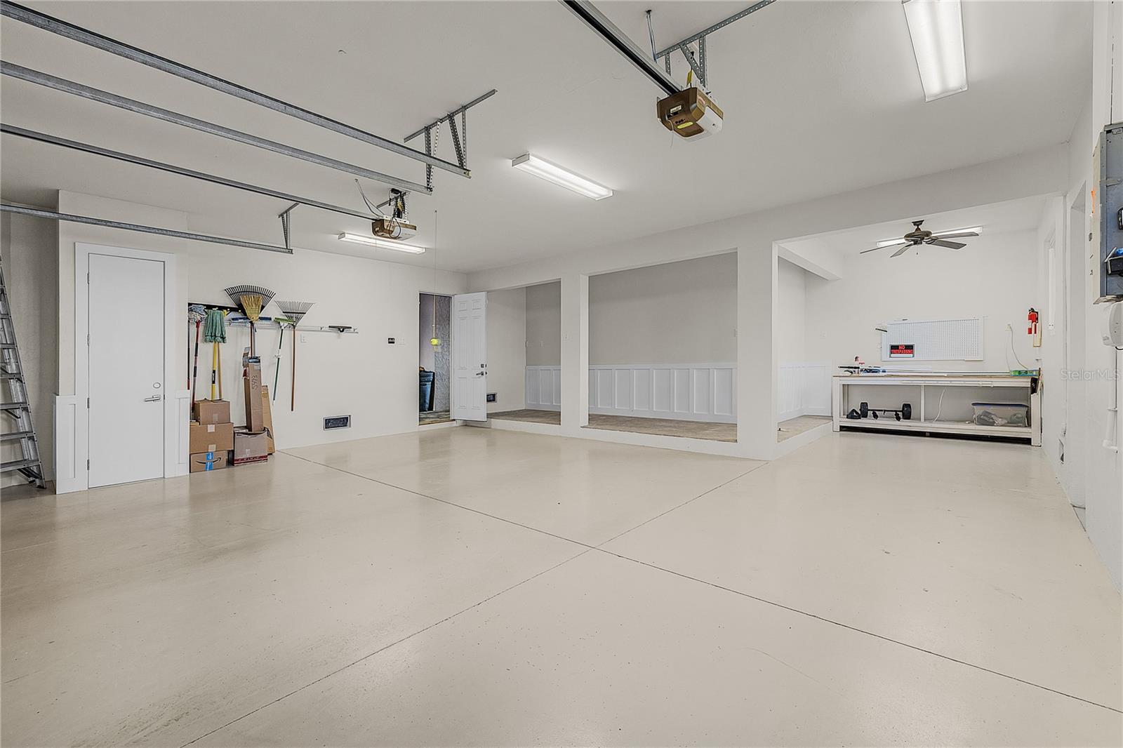 Image 60 of 91 For 24057 Treasure Island Boulevard