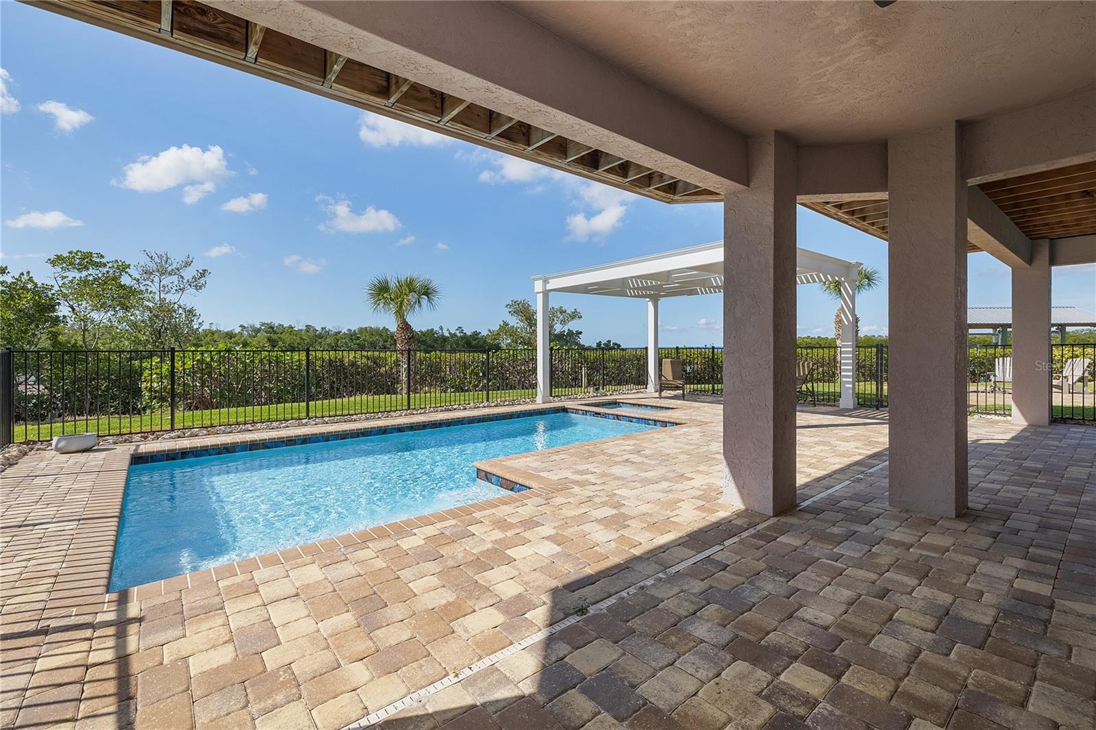 Image 62 of 91 For 24057 Treasure Island Boulevard