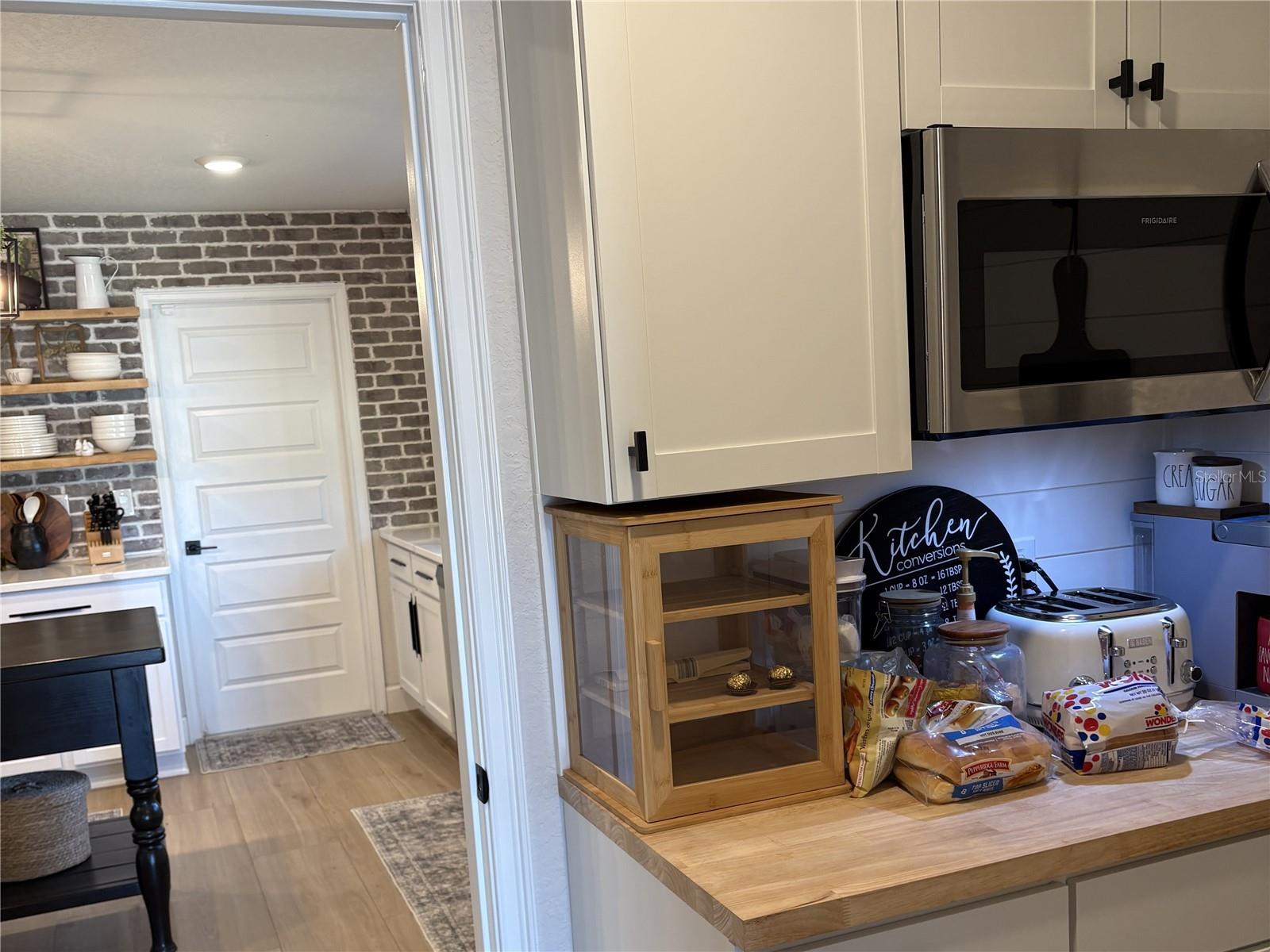 Image 16 of 40 For 3957 113th Place