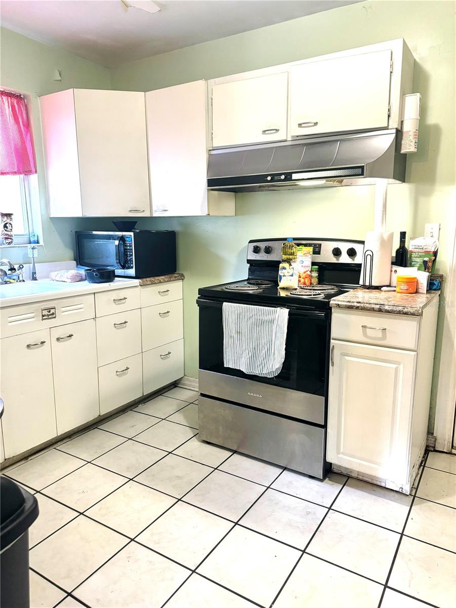 Image 10 of 16 For 909 14th Avenue