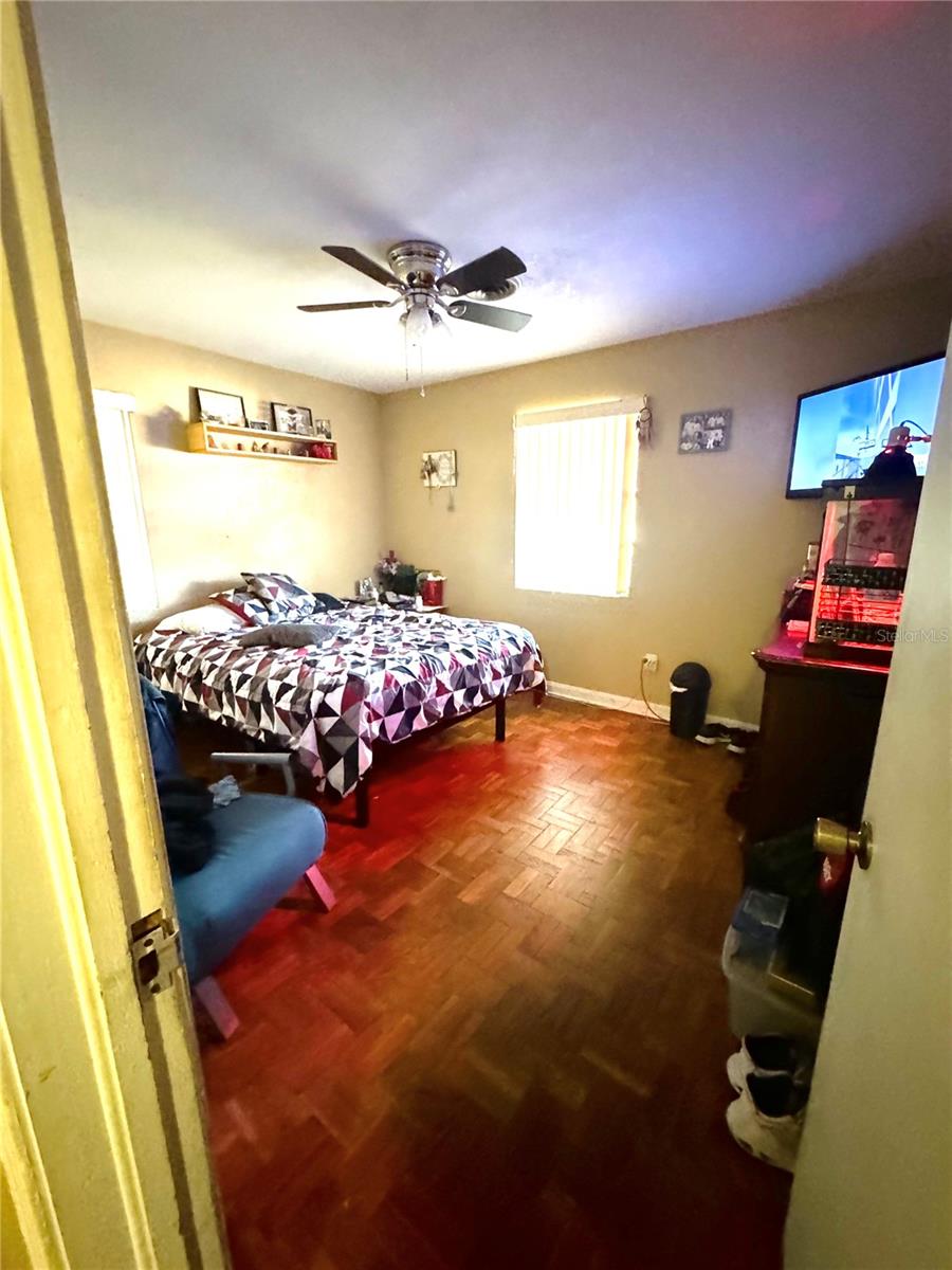 Image 13 of 16 For 909 14th Avenue