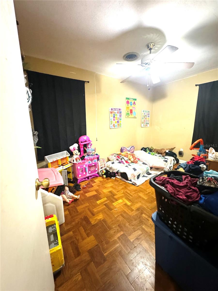 Image 14 of 16 For 909 14th Avenue