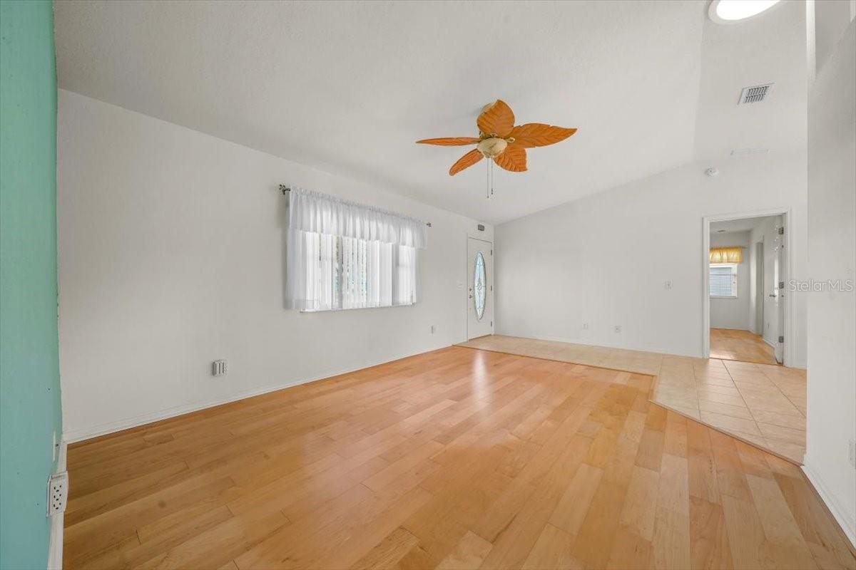 Image 10 of 54 For 6145 100th Loop