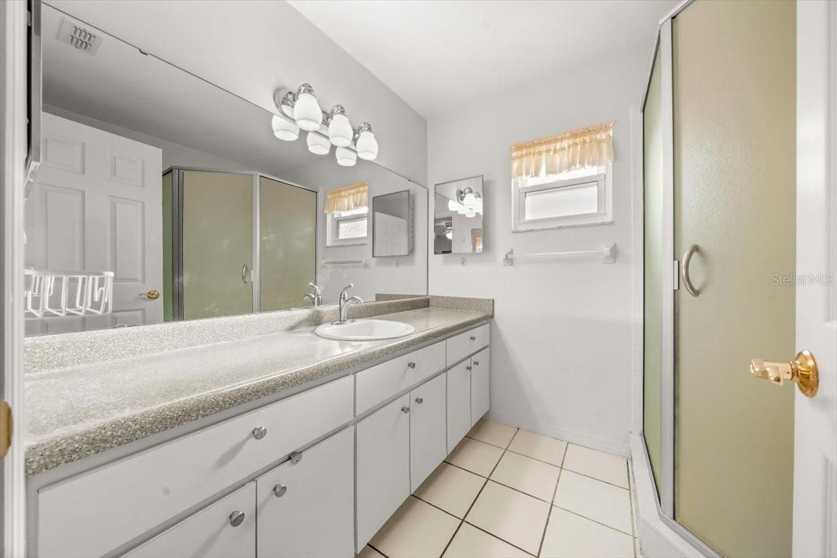 Image 35 of 54 For 6145 100th Loop