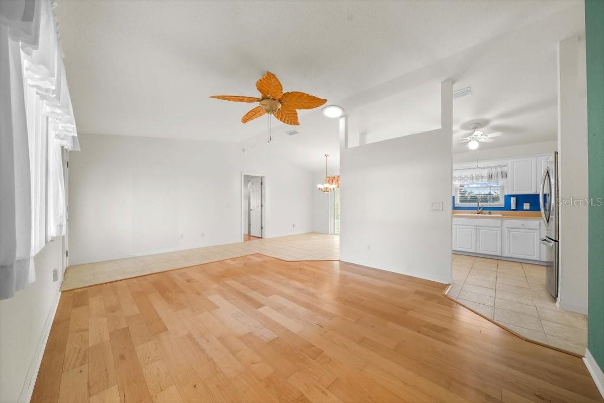 Image 9 of 54 For 6145 100th Loop