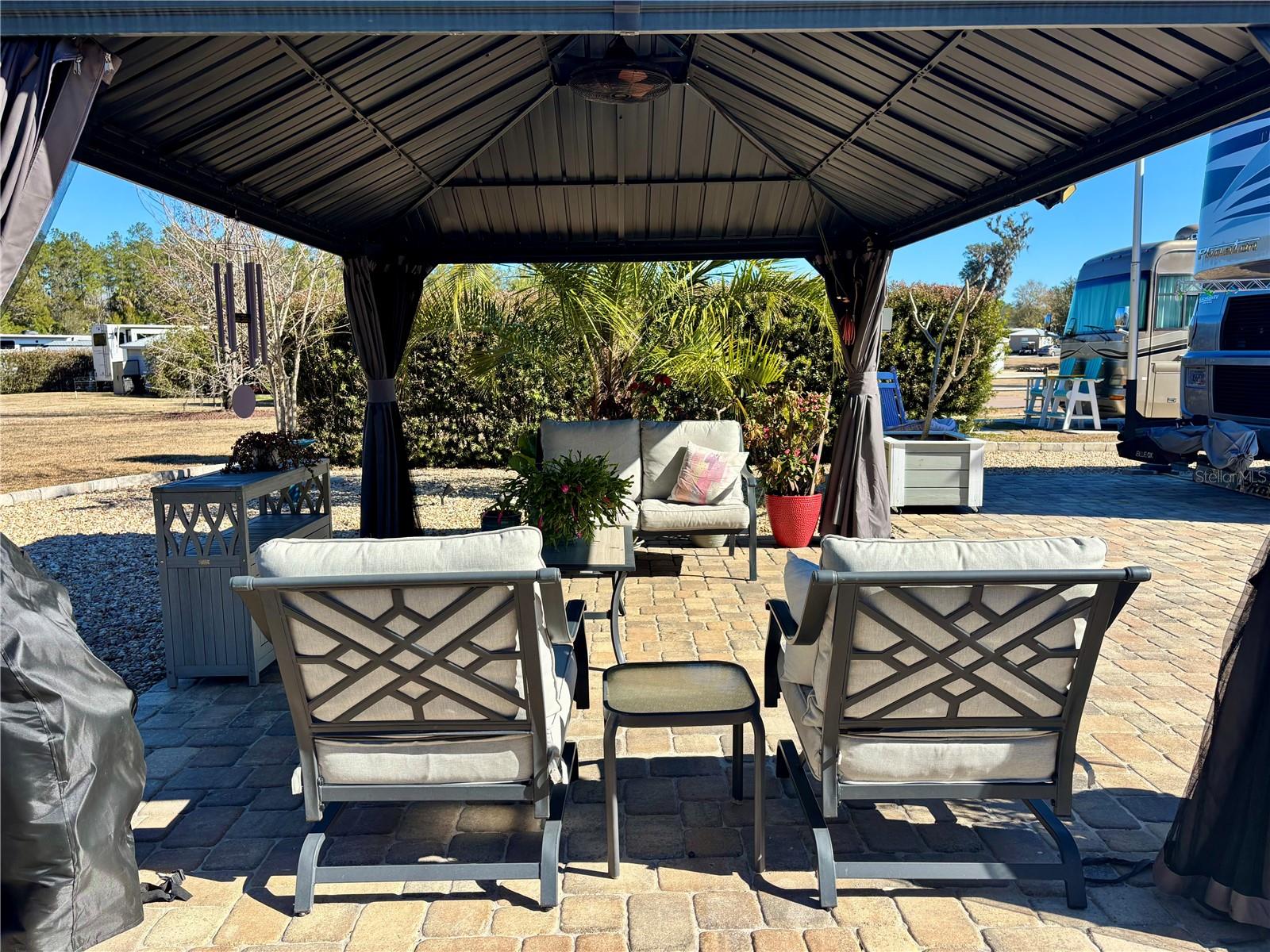 Image 24 of 100 For 10273 28th Loop