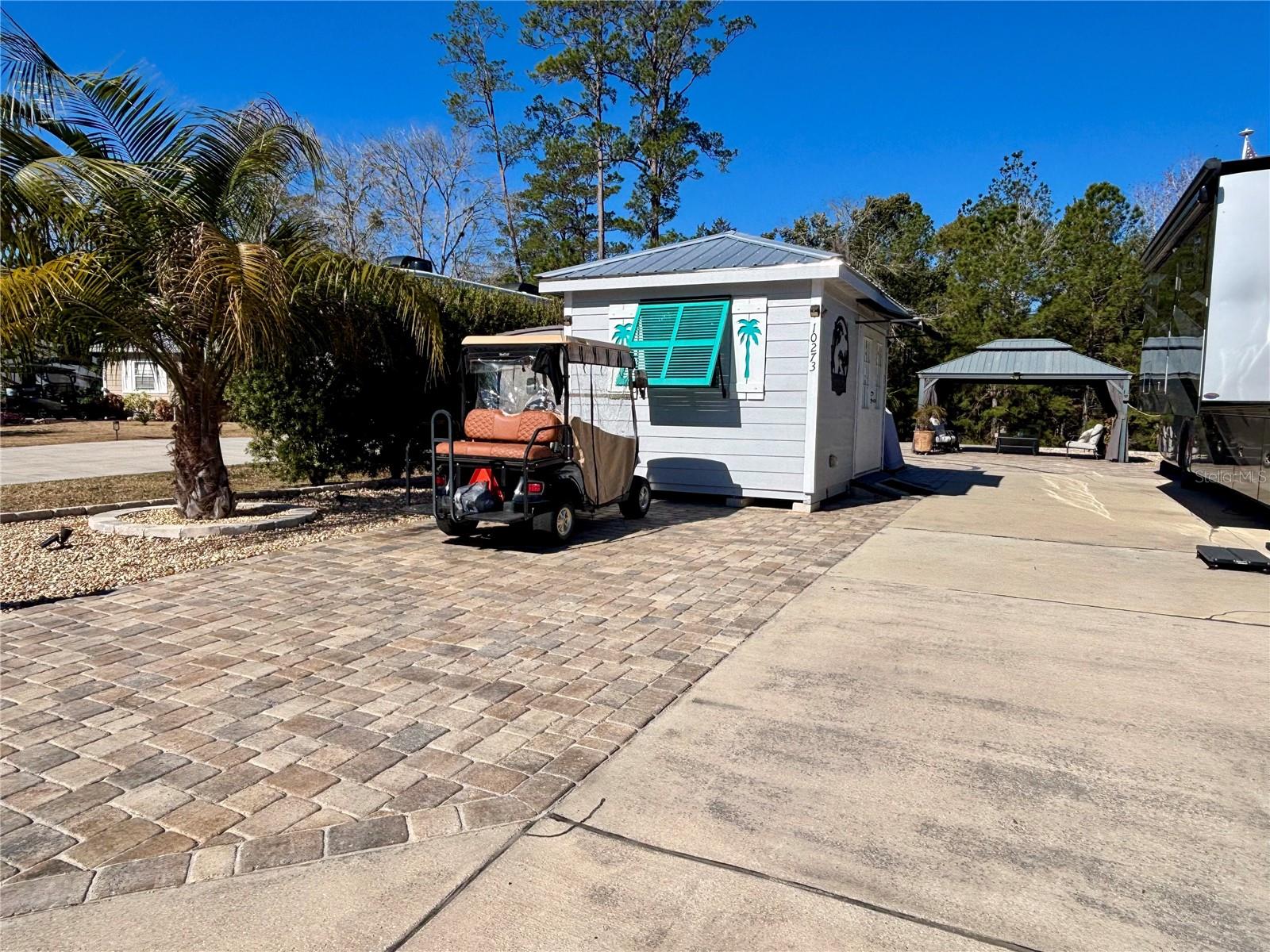 Image 5 of 100 For 10273 28th Loop