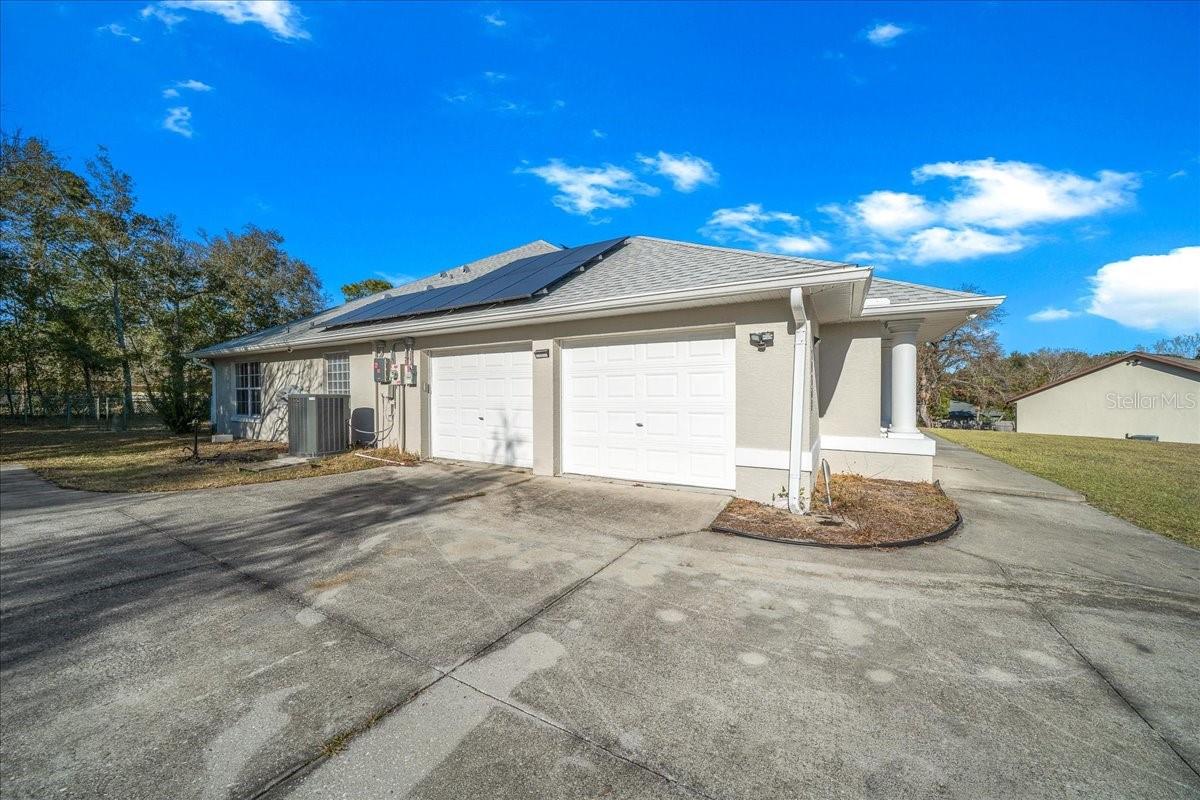 Image 24 of 74 For 10308 83rd Terrace