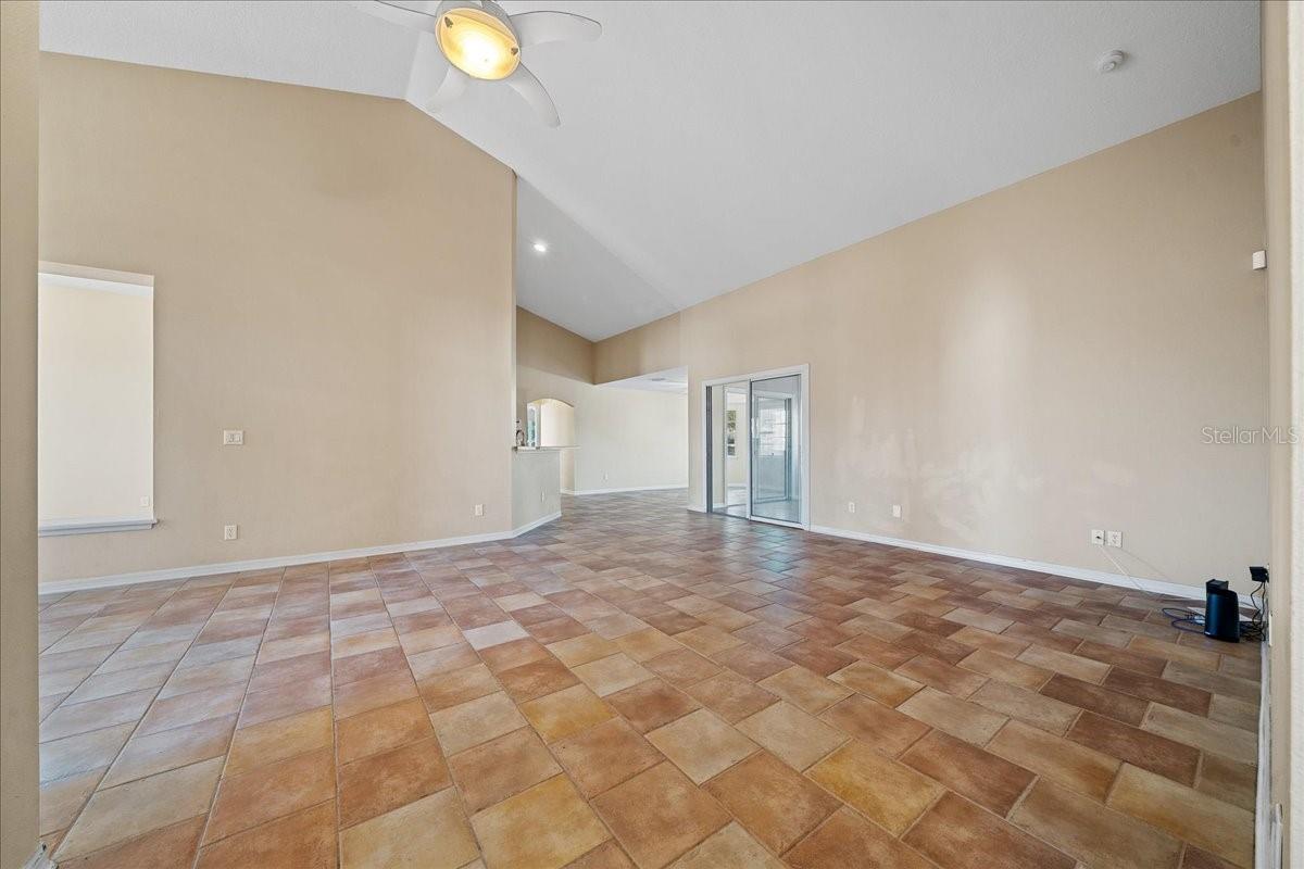 Image 38 of 74 For 10308 83rd Terrace