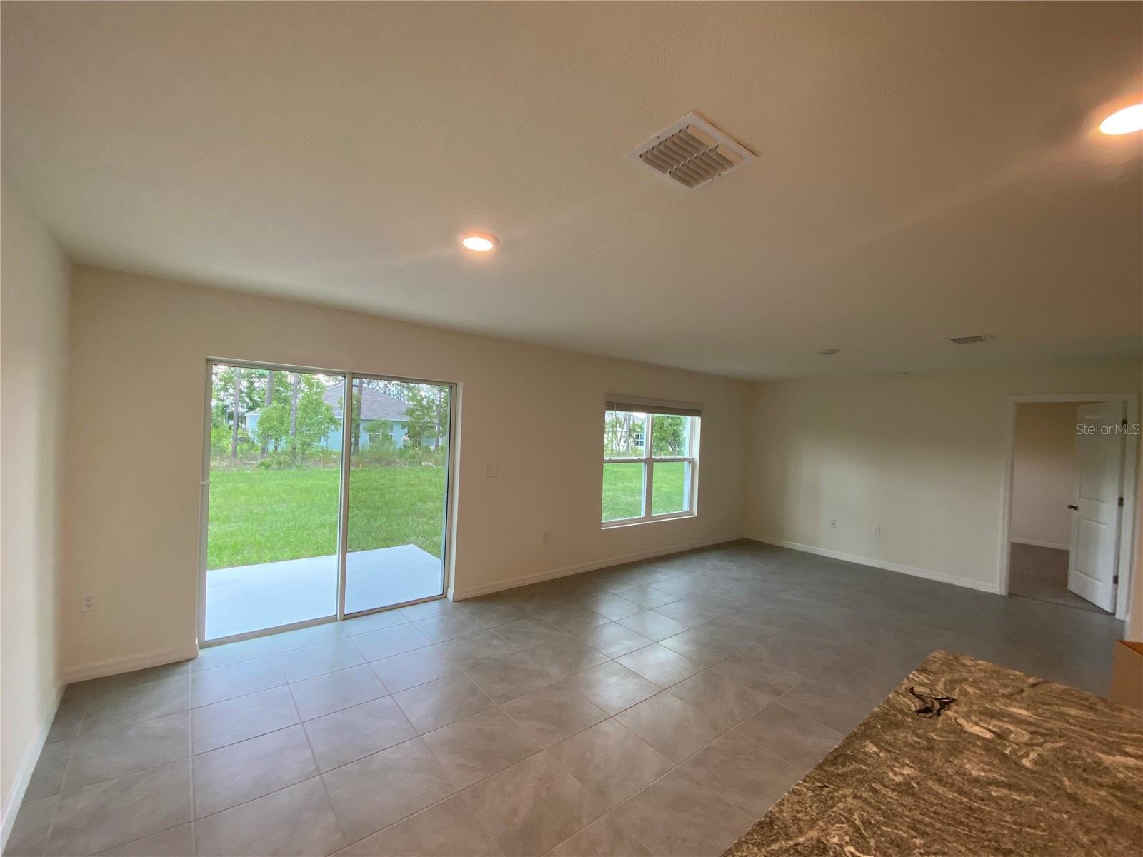 Image 3 of 25 For 93 Hickory Course Pass