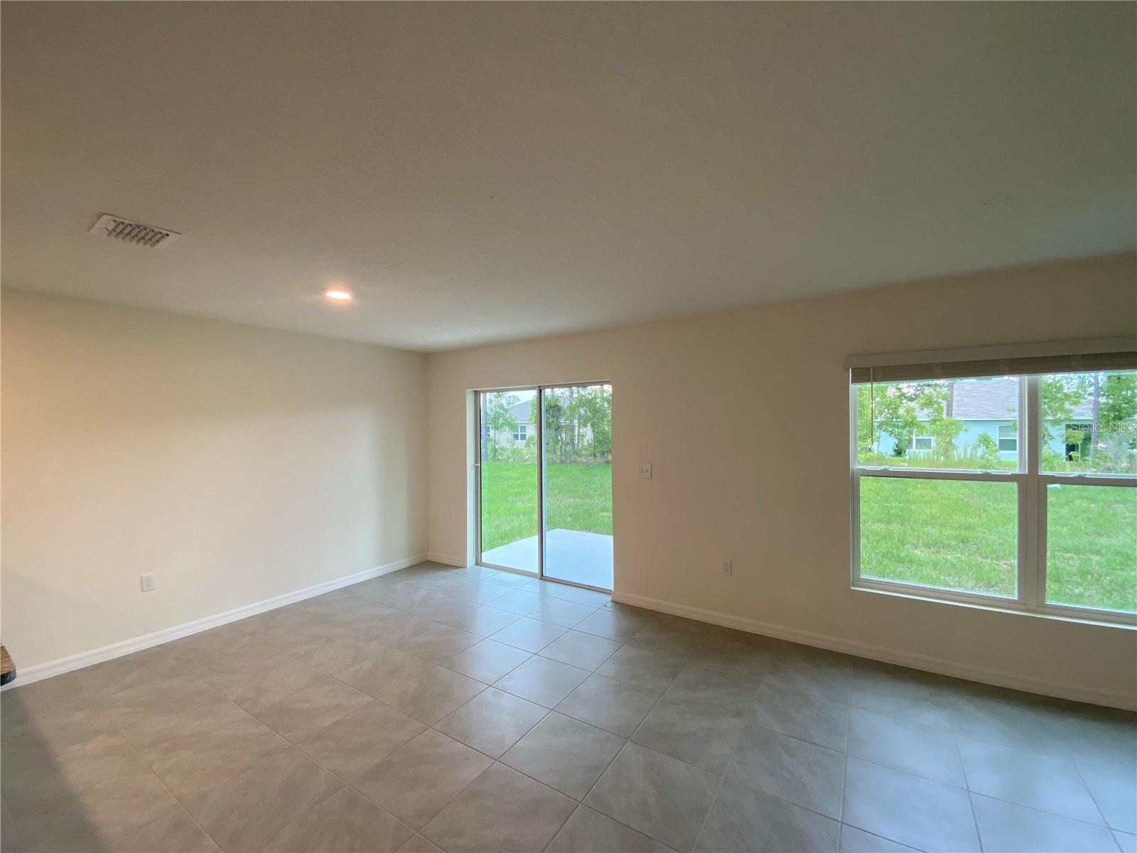 Image 5 of 25 For 93 Hickory Course Pass