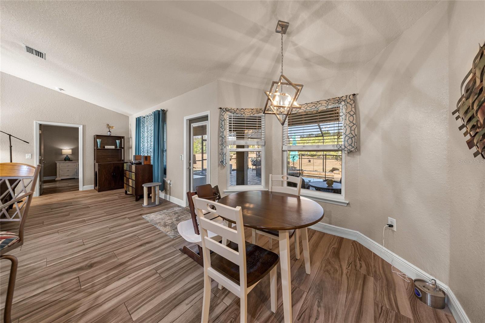 Image 12 of 48 For 9589 51st Circle