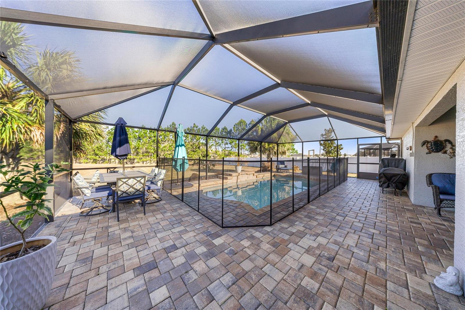 Image 21 of 48 For 9589 51st Circle