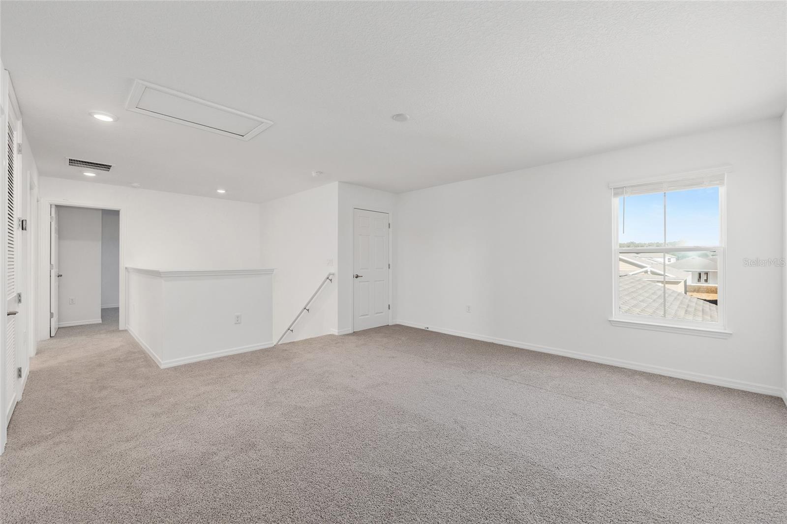 Image 33 of 46 For 5706 71st Avenue