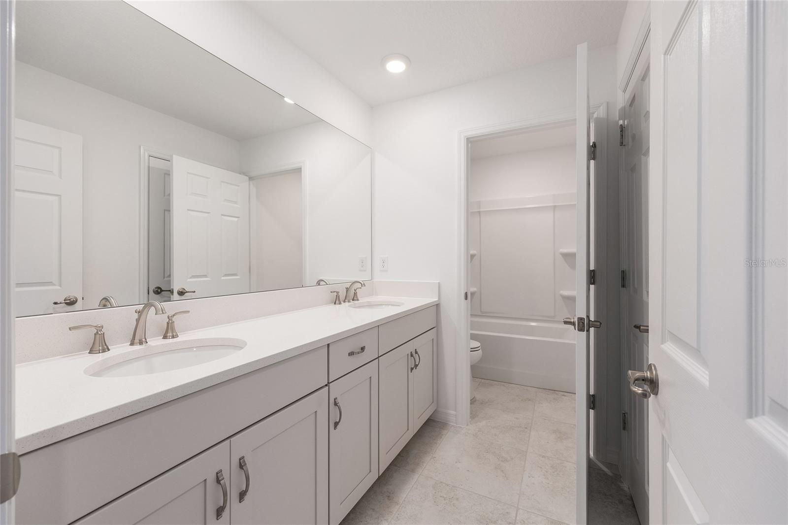 Image 37 of 46 For 5706 71st Avenue