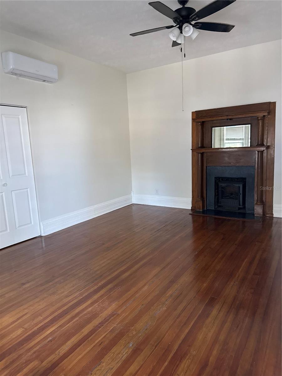 Image 2 of 7 For 32 9th Avenue 1b