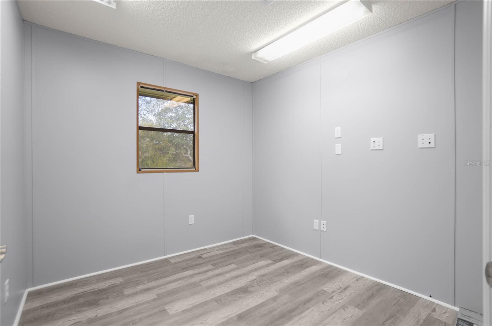 Image 21 of 36 For 11840 Angus Hills Terrace