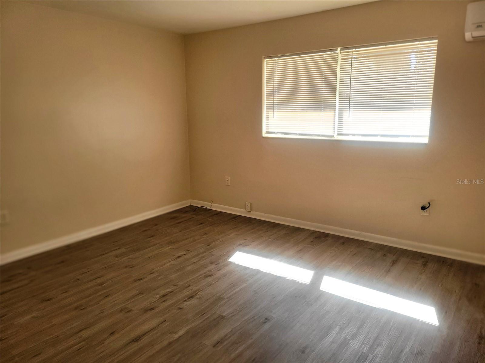 Image 7 of 16 For 1408 15th Place