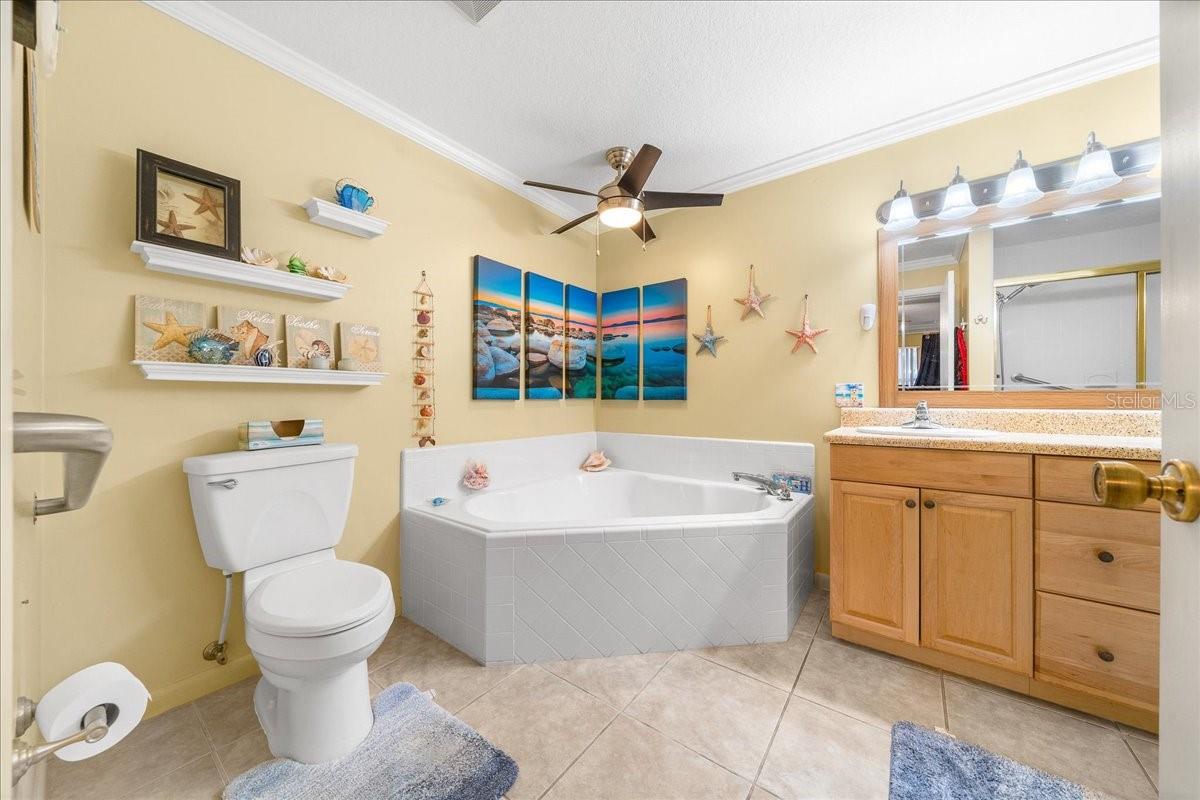 Image 11 of 30 For 118 Camelot Drive