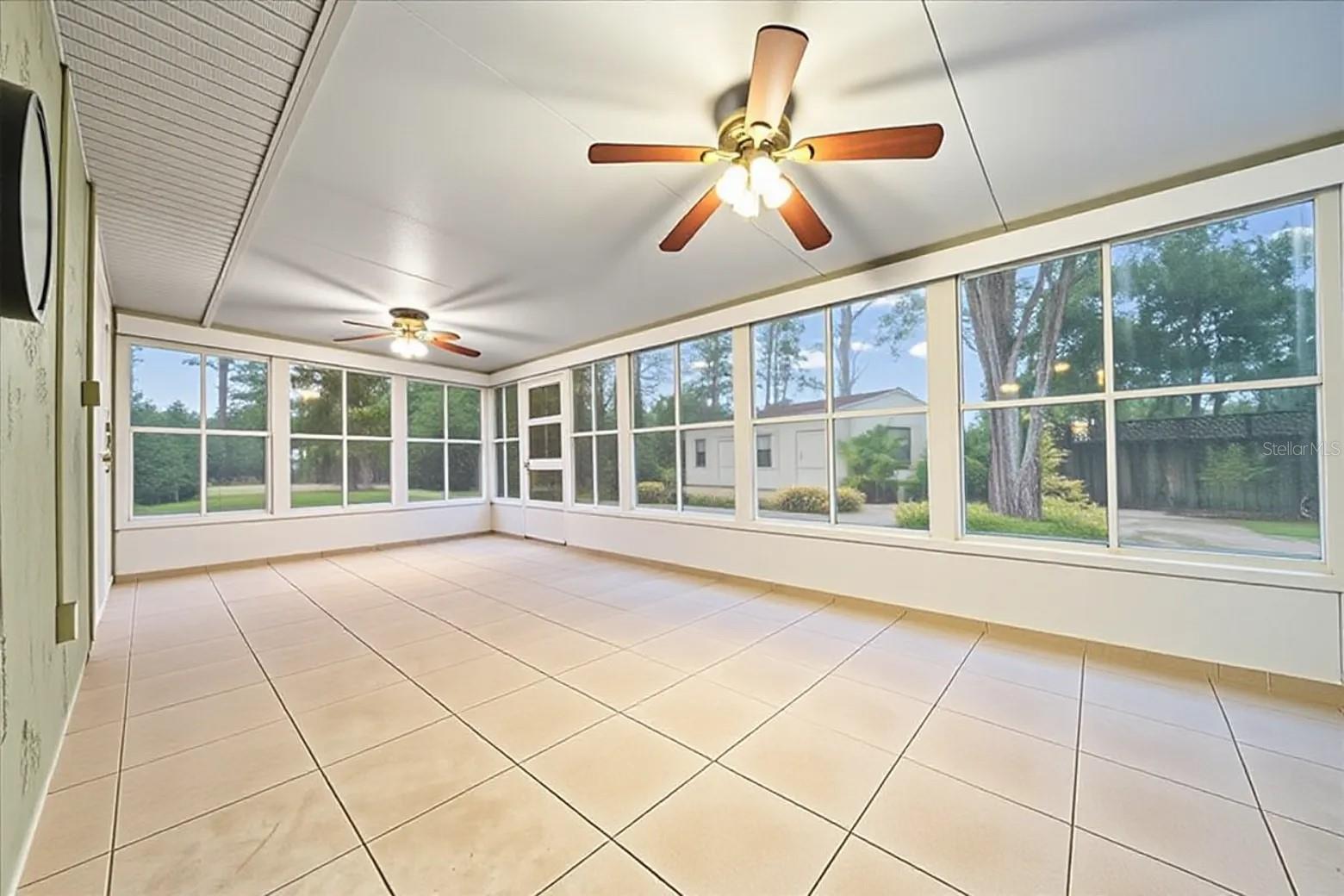 Image 16 of 30 For 118 Camelot Drive