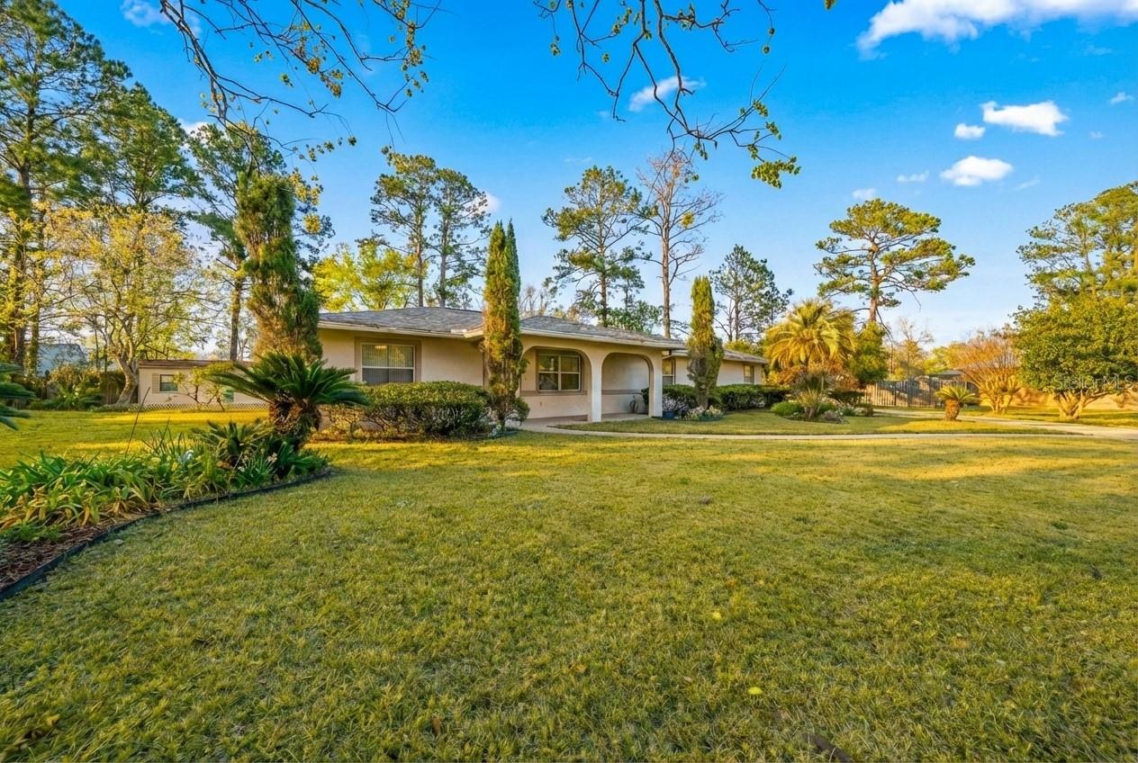 Image 2 of 30 For 118 Camelot Drive