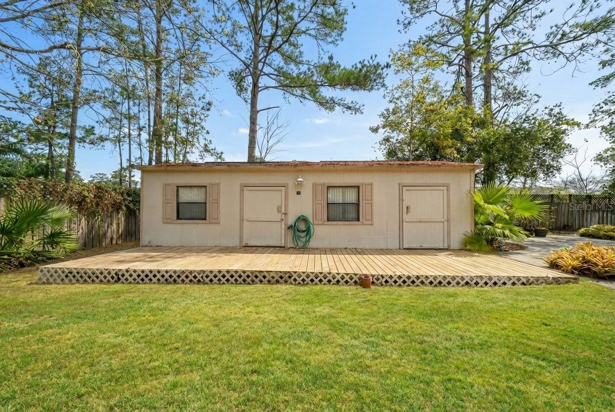 Image 21 of 30 For 118 Camelot Drive