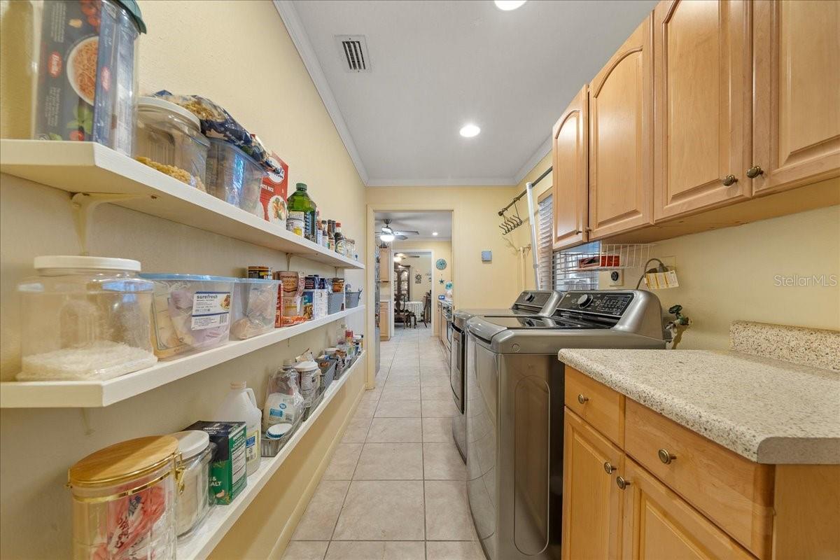 Image 26 of 30 For 118 Camelot Drive