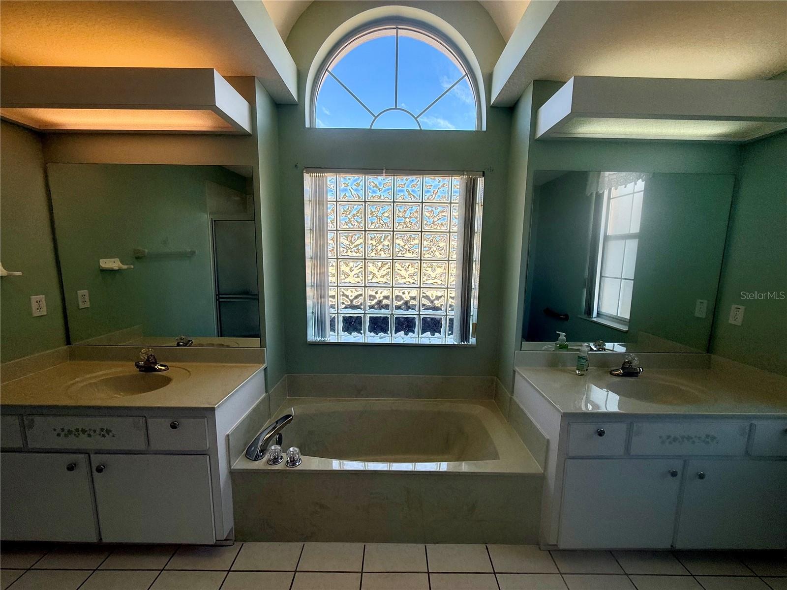 Image 12 of 50 For 6541 111th Loop