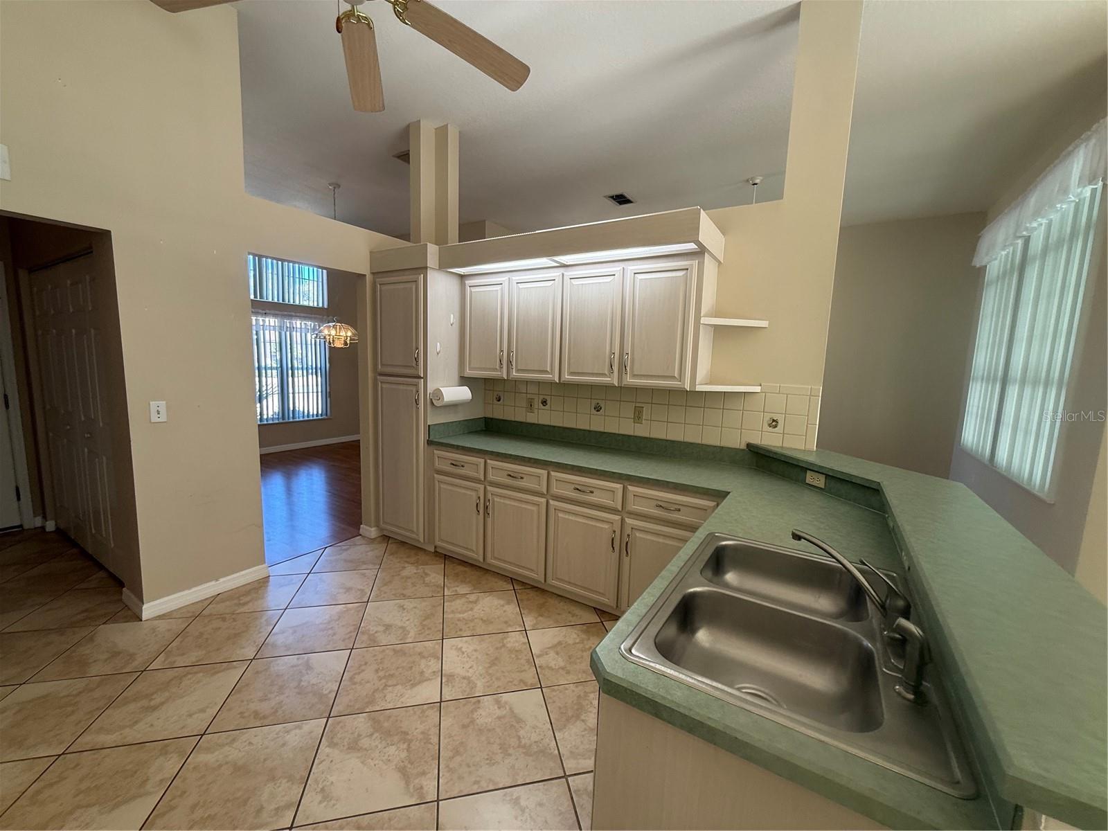 Image 22 of 50 For 6541 111th Loop