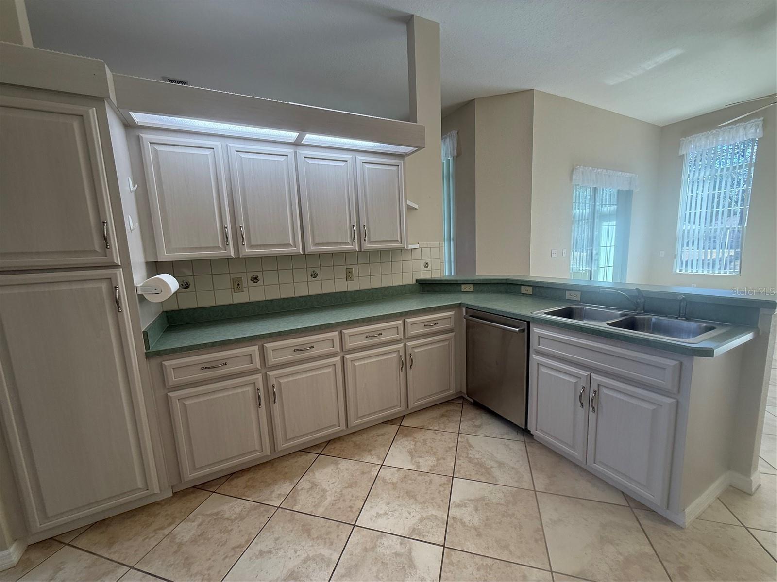 Image 24 of 50 For 6541 111th Loop