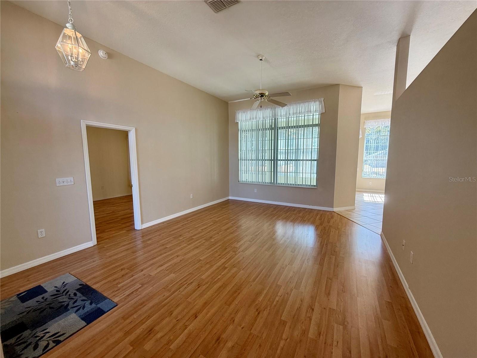 Image 5 of 50 For 6541 111th Loop