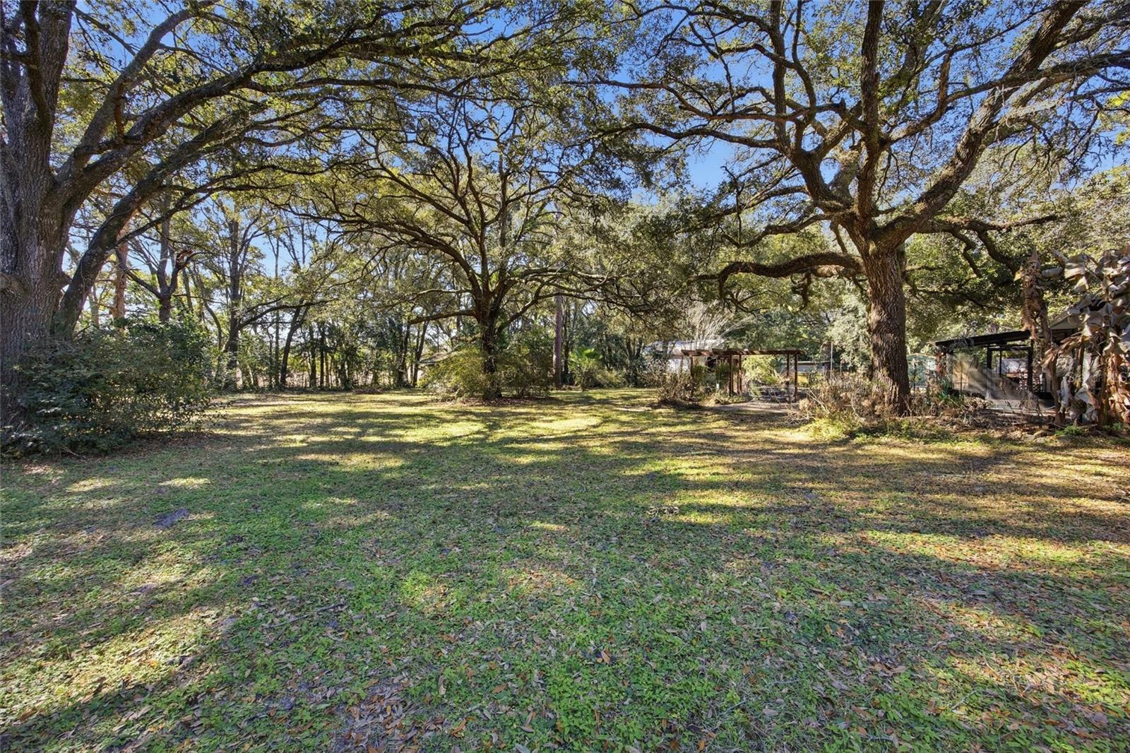 Image 23 of 41 For 16564 25th Lane