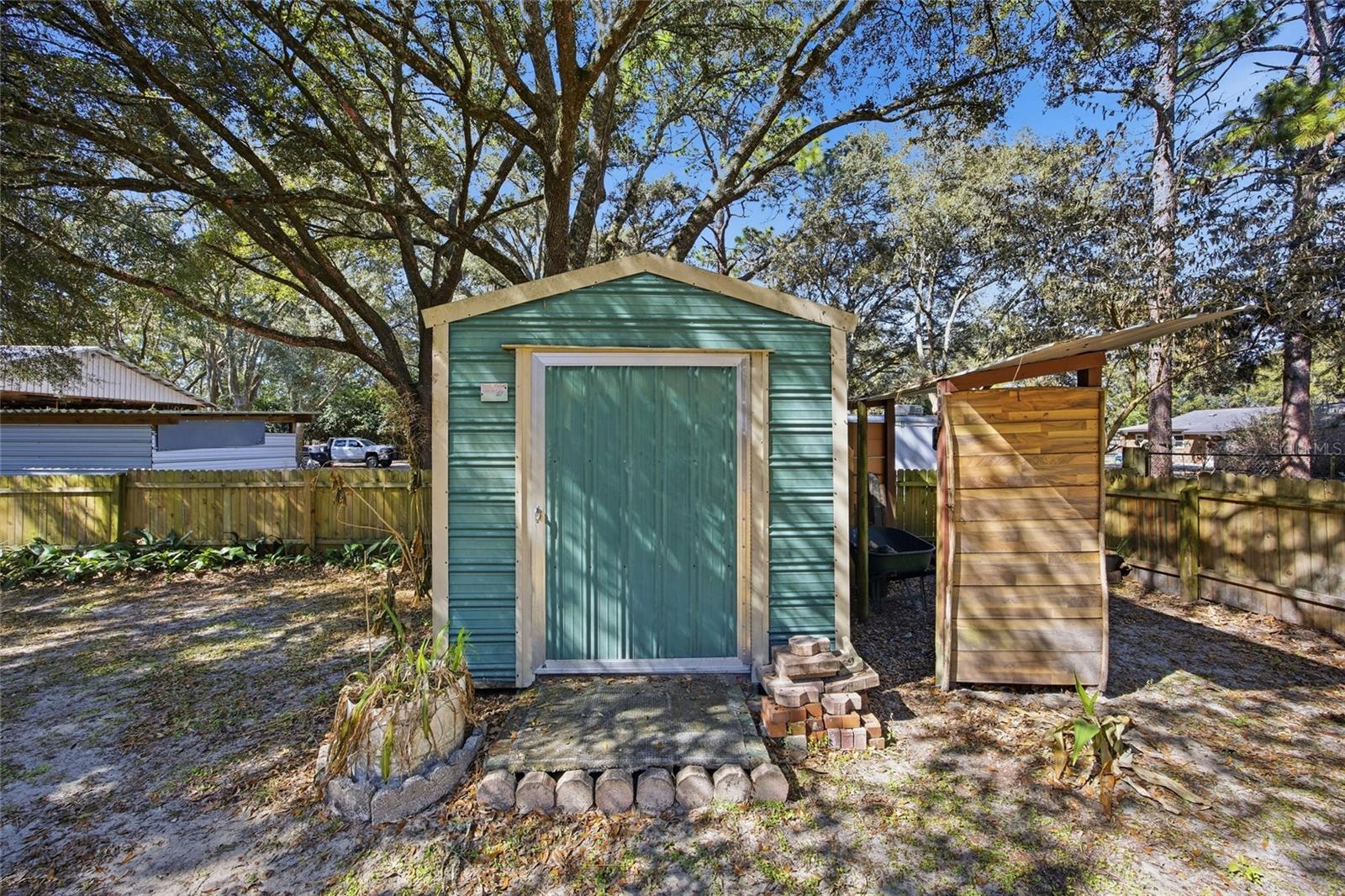 Image 29 of 41 For 16564 25th Lane