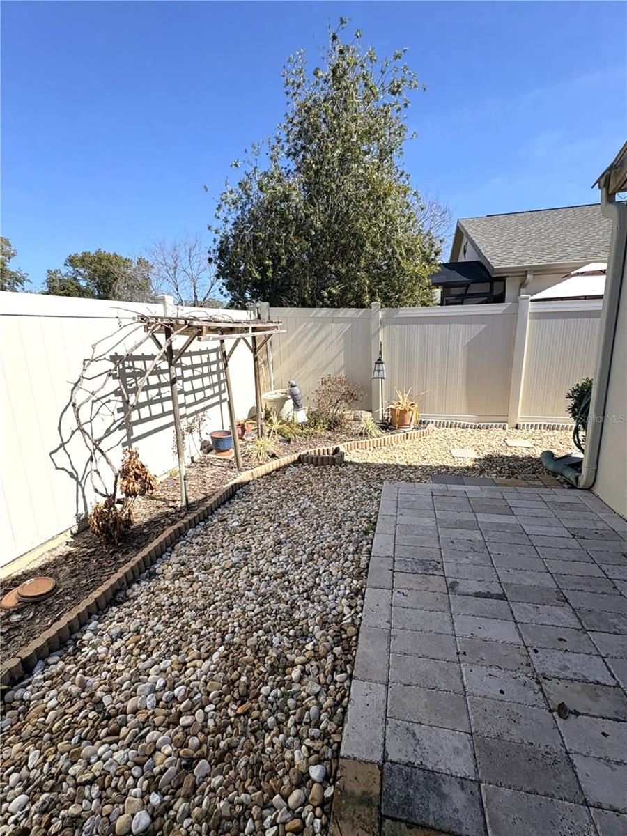 Image 17 of 17 For 4427 5th Street